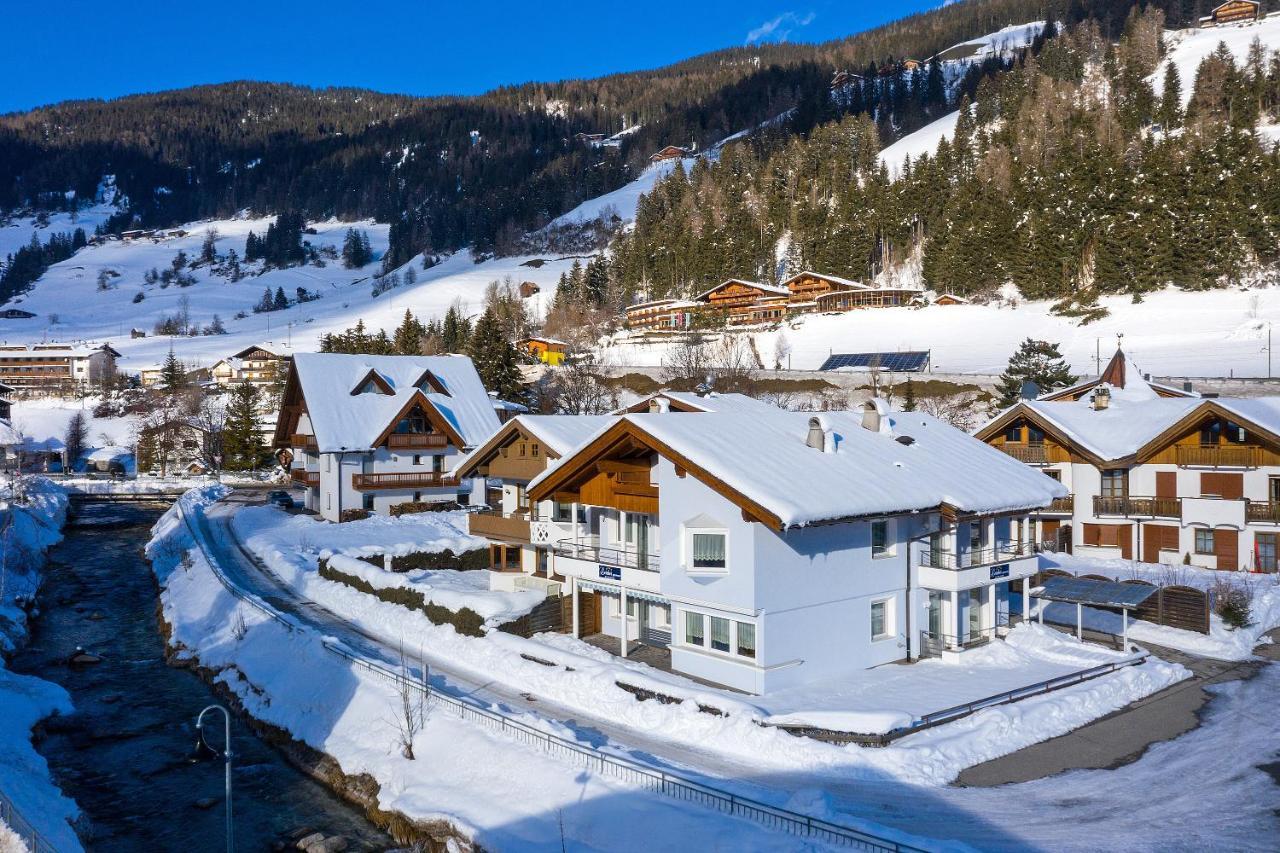 Appartments Lercher Irma San Candido Esterno foto
