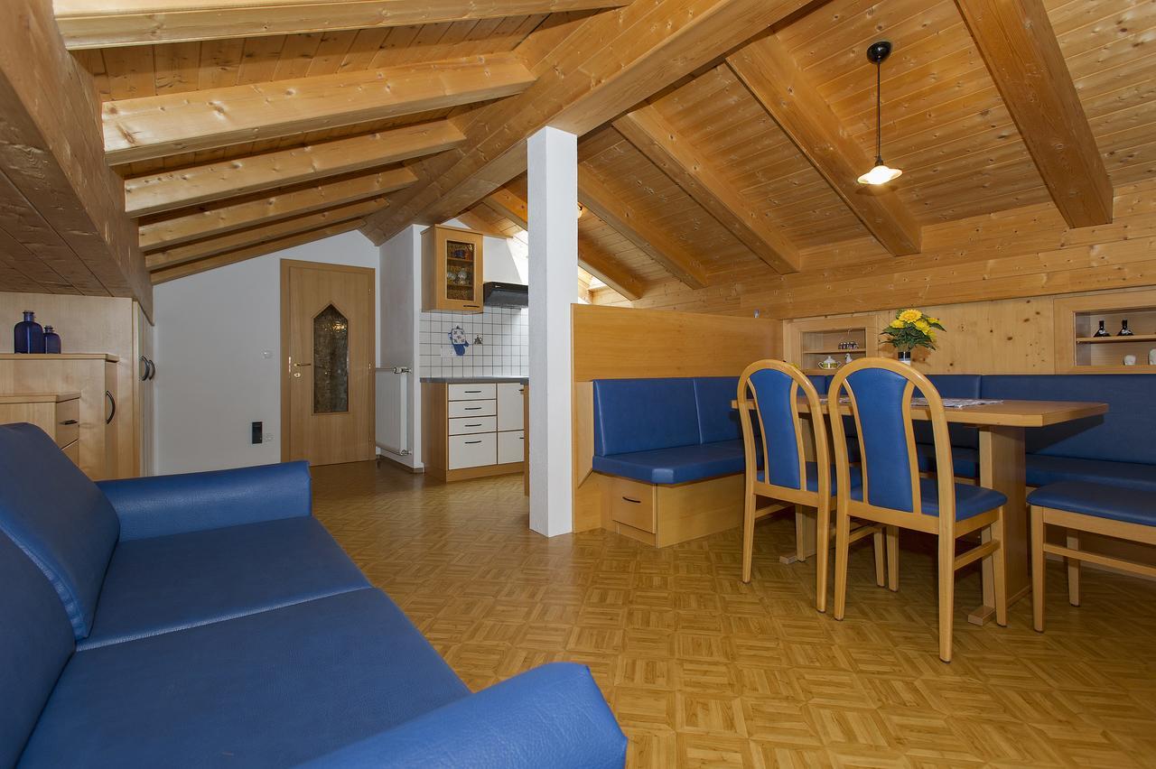 Appartments Lercher Irma San Candido Esterno foto