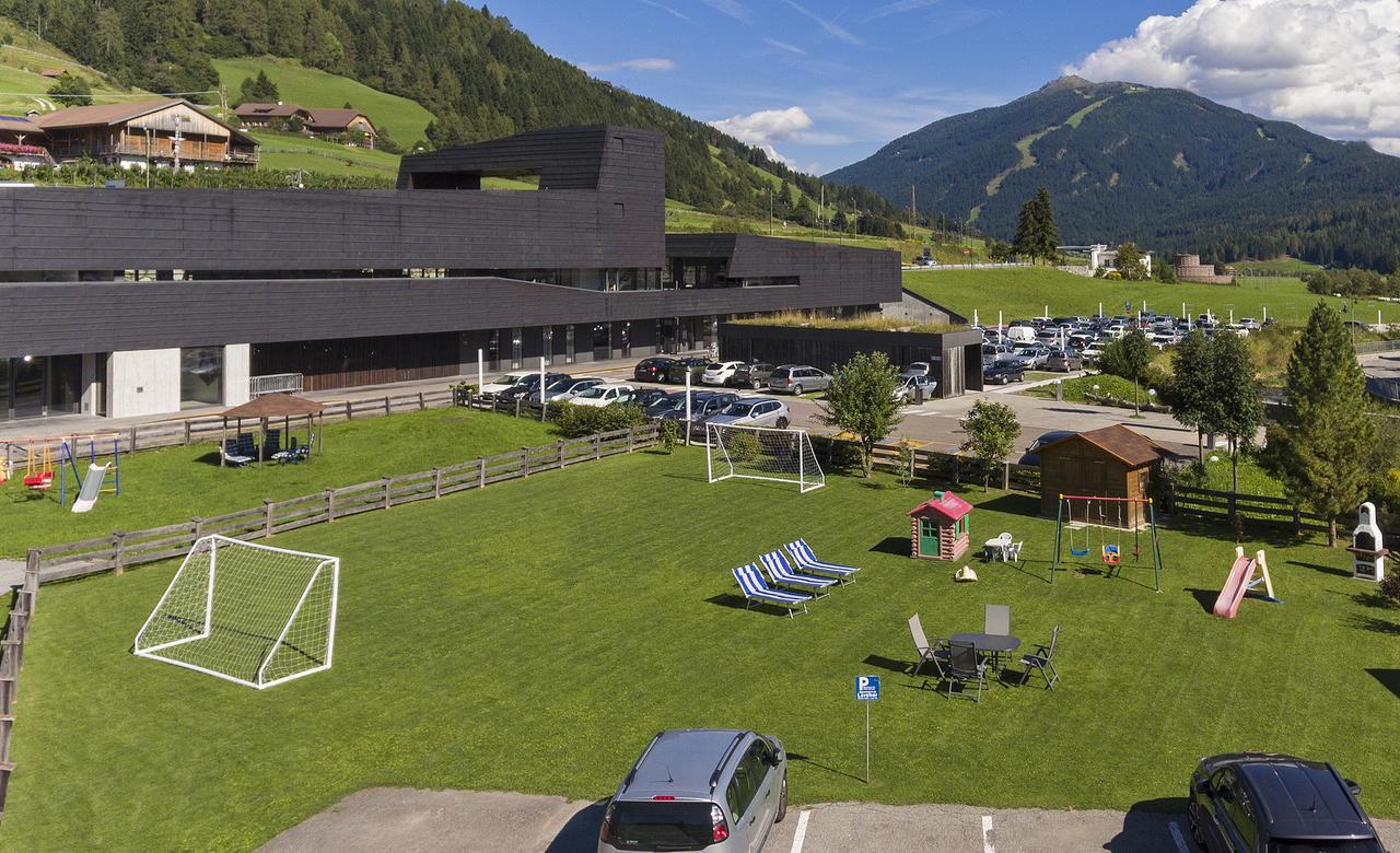 Appartments Lercher Irma San Candido Esterno foto