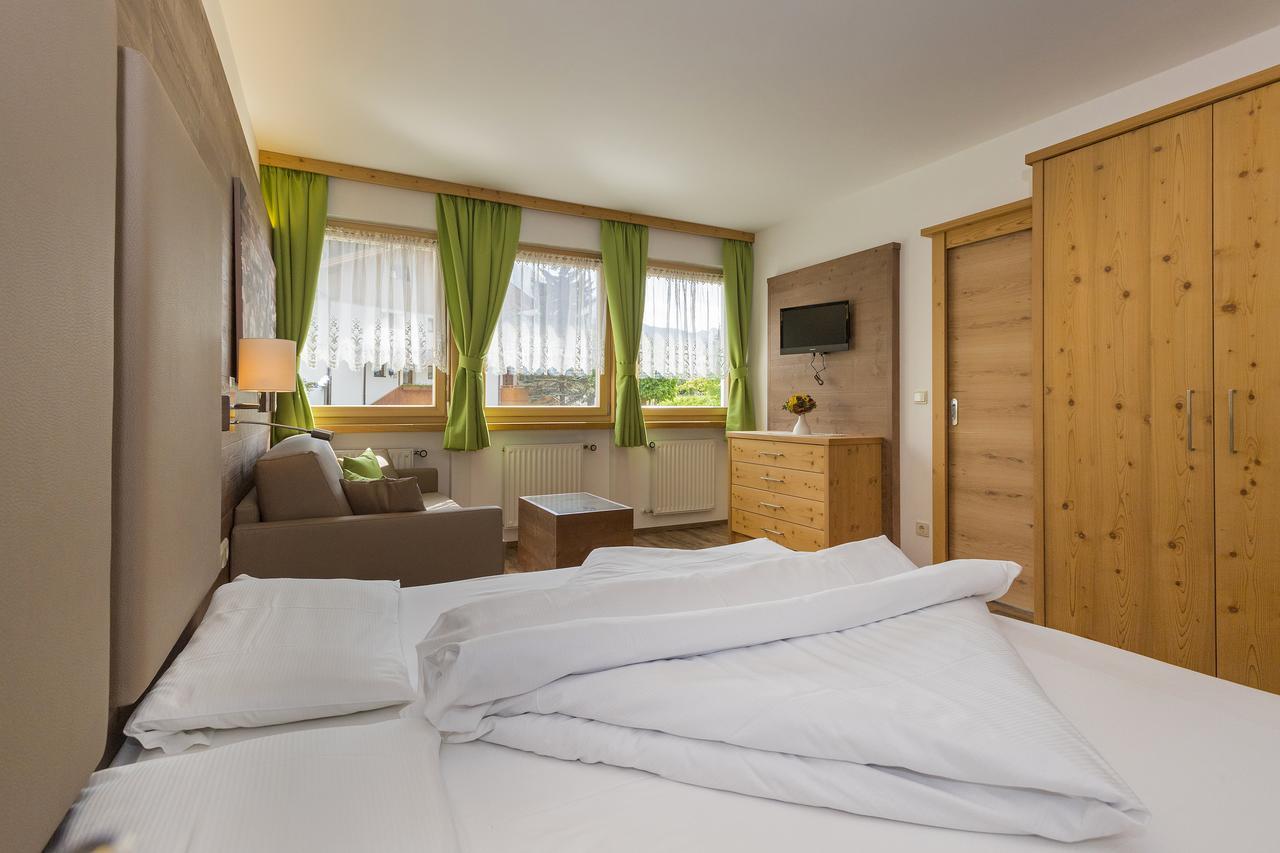 Appartments Lercher Irma San Candido Esterno foto