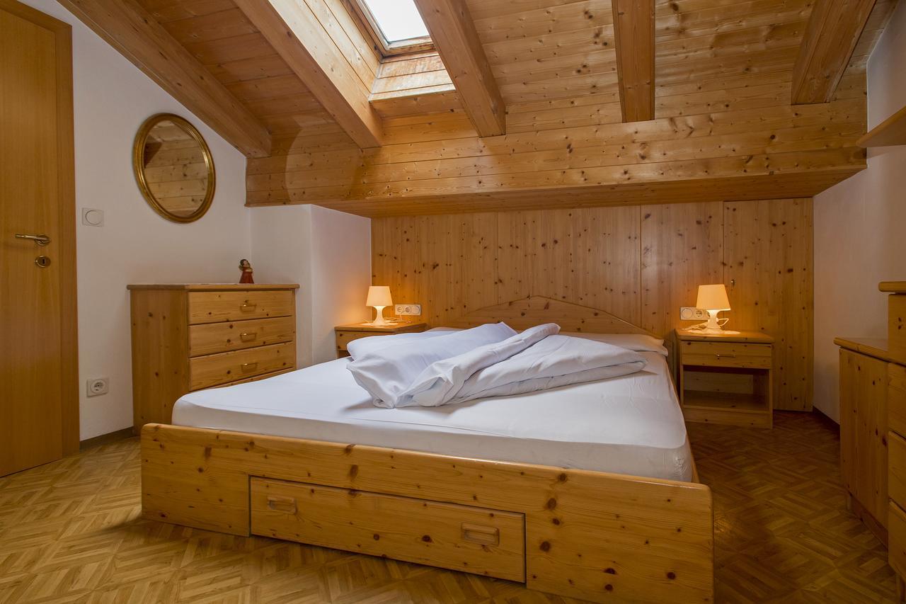 Appartments Lercher Irma San Candido Esterno foto