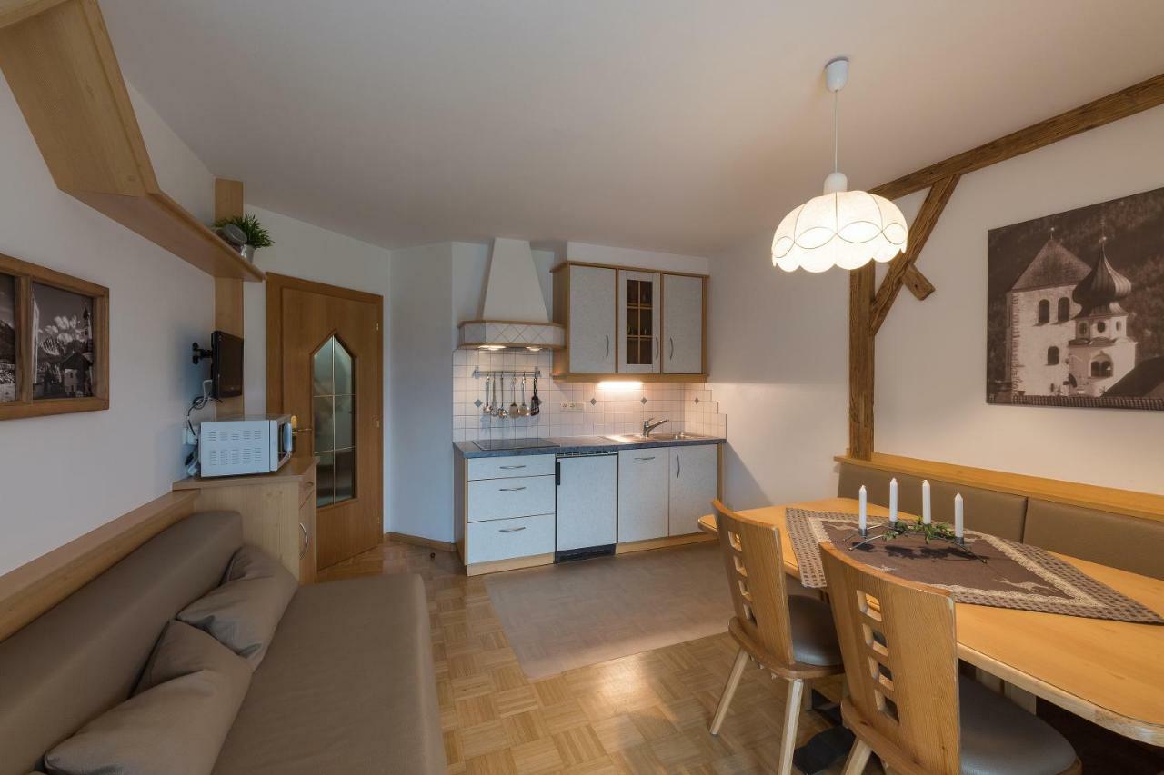 Appartments Lercher Irma San Candido Esterno foto