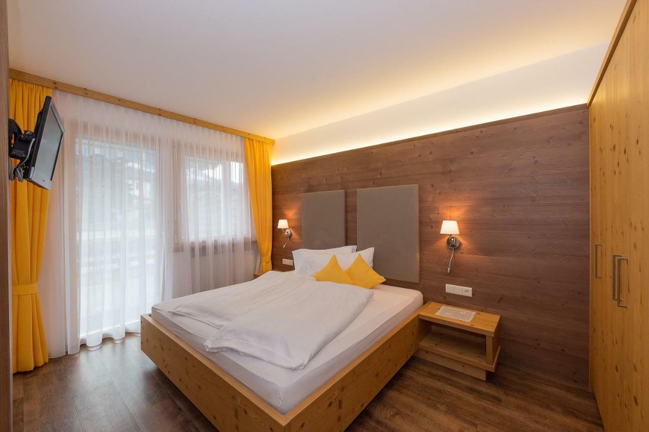 Appartments Lercher Irma San Candido Esterno foto