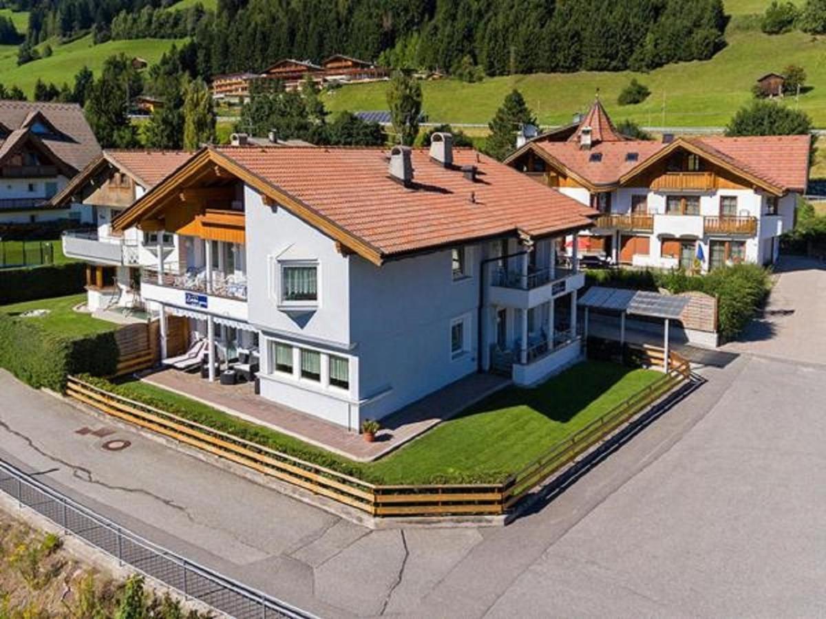 Appartments Lercher Irma San Candido Esterno foto